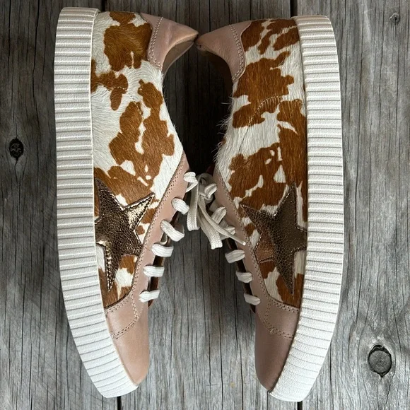 Western sneakers made from cowhide and leather well made high quality lace ups - Picture 4 of 10